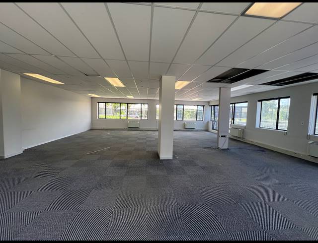 208M² OFFICE TO LET IN ILLOVO